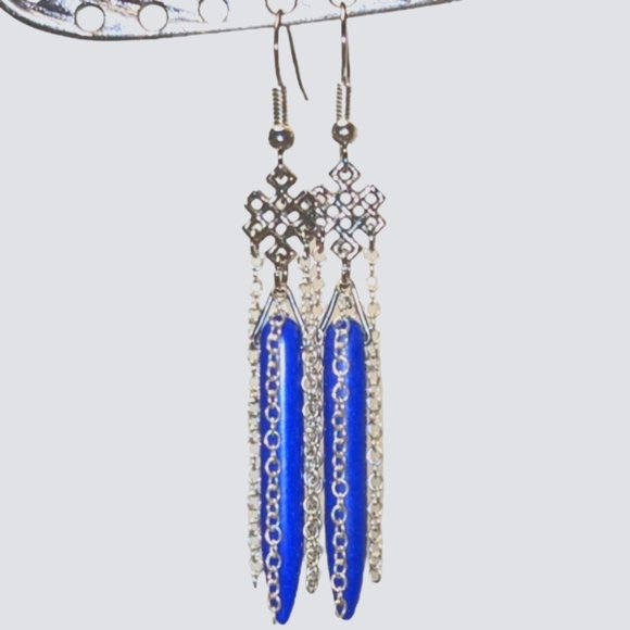 Handmade Silver Plated Celtic Knot Chains & Howlite Dagger Bead Dangle Earrings - Picture 1 of 5